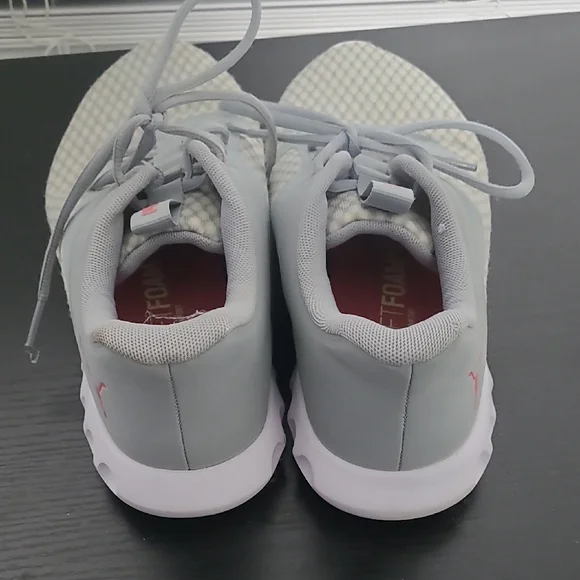 Puma Gray and Pink Athletic Shoes - Picture 4 of 7